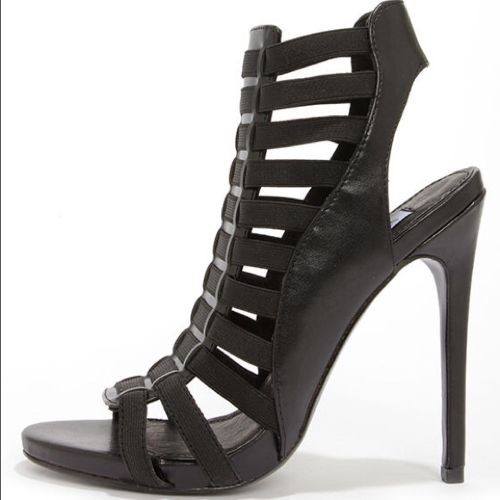 STEVEMADDEN STRAPPY HEELS